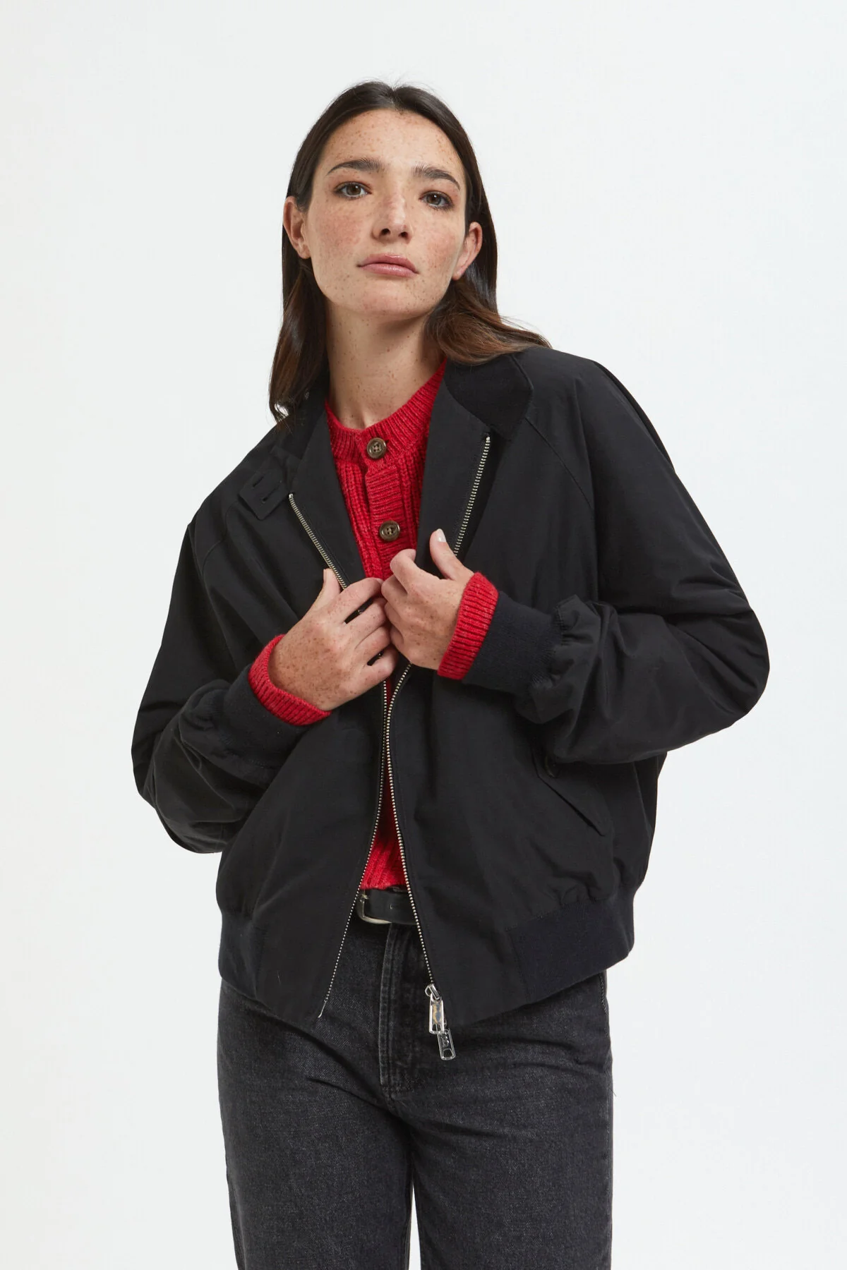 G9 Woman - Image 7