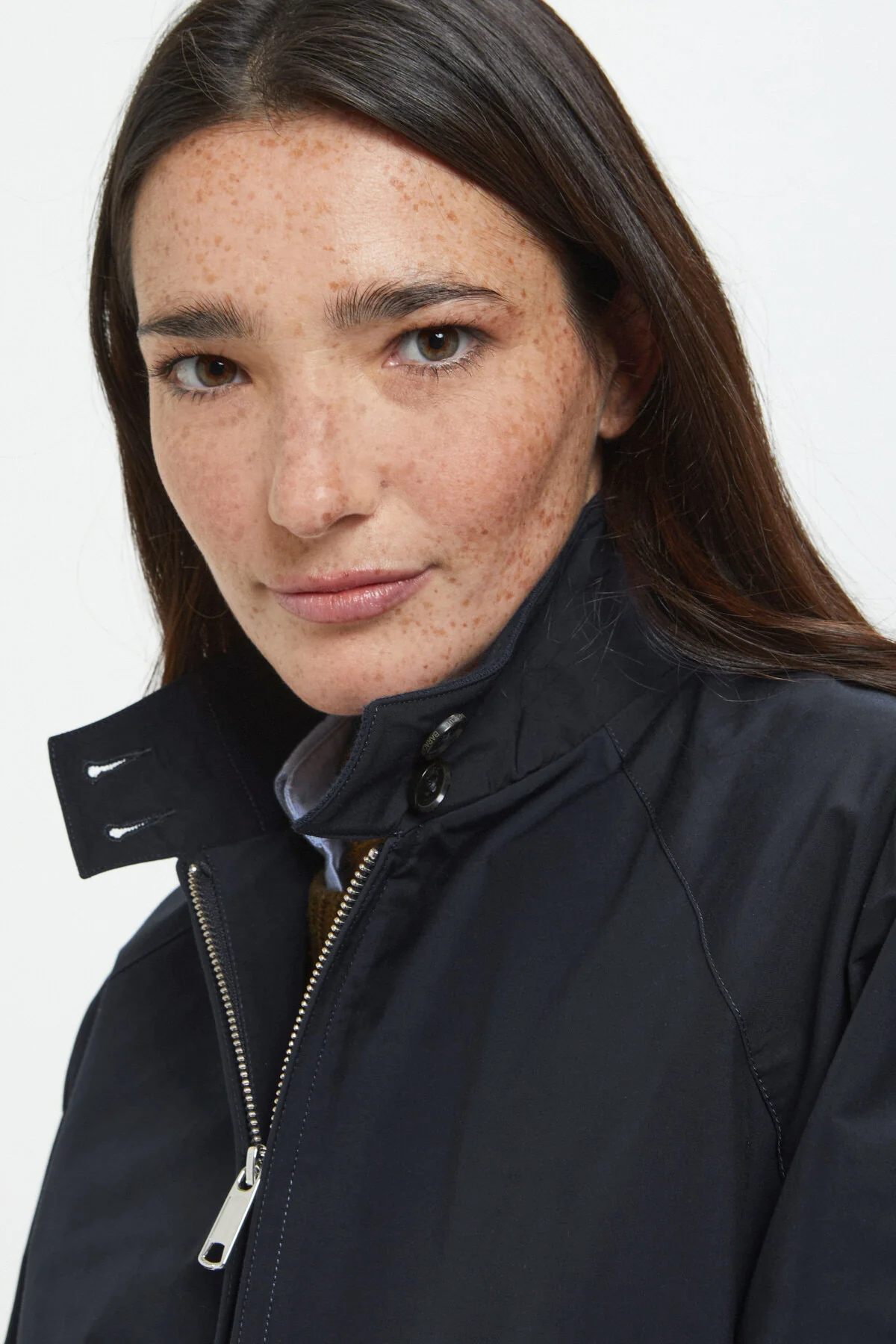 G9 Woman - Image 3