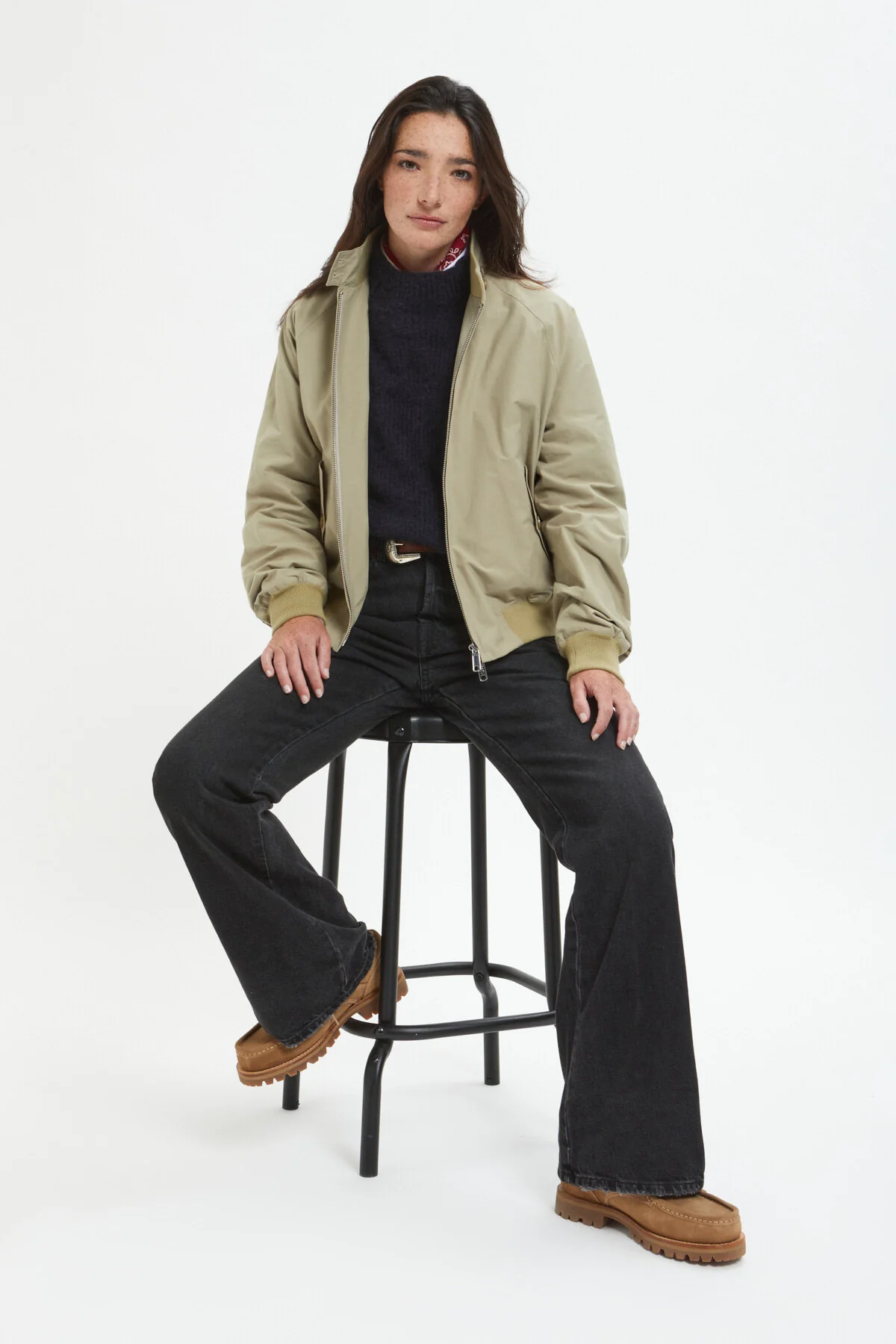 G9 Woman - Image 5